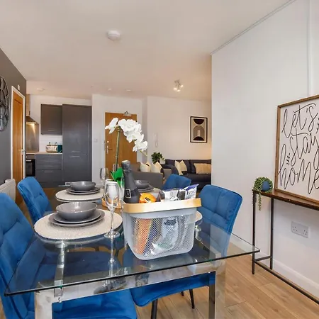 Escape @ Aura 아파트